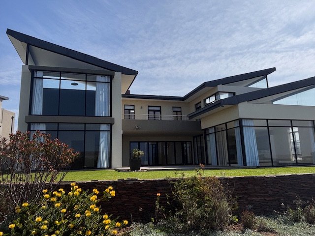 4 Bedroom Property for Sale in Oubaai Western Cape